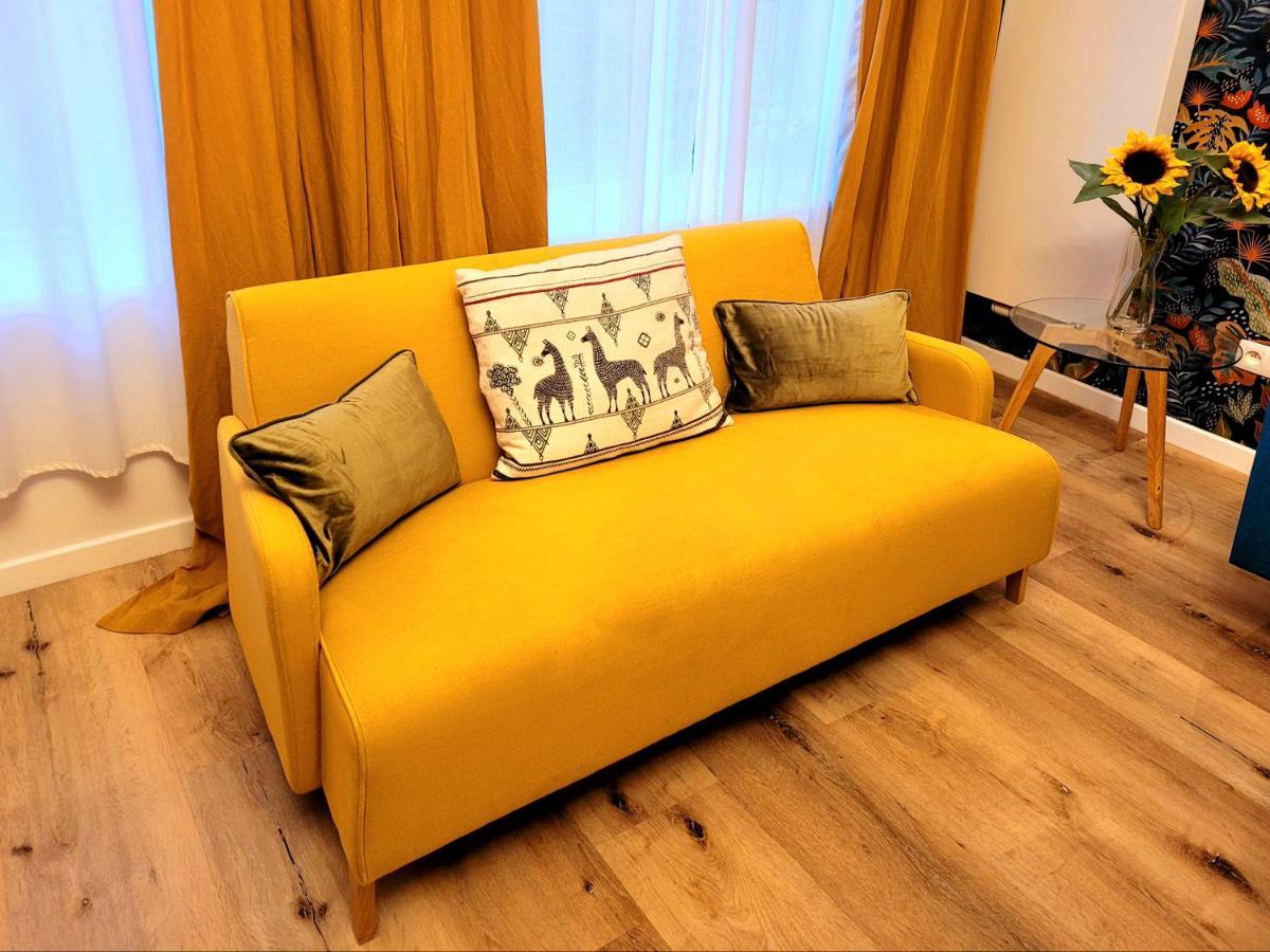 Brand New Camelia Room With Private Bathroom Брюссель Экстерьер фото