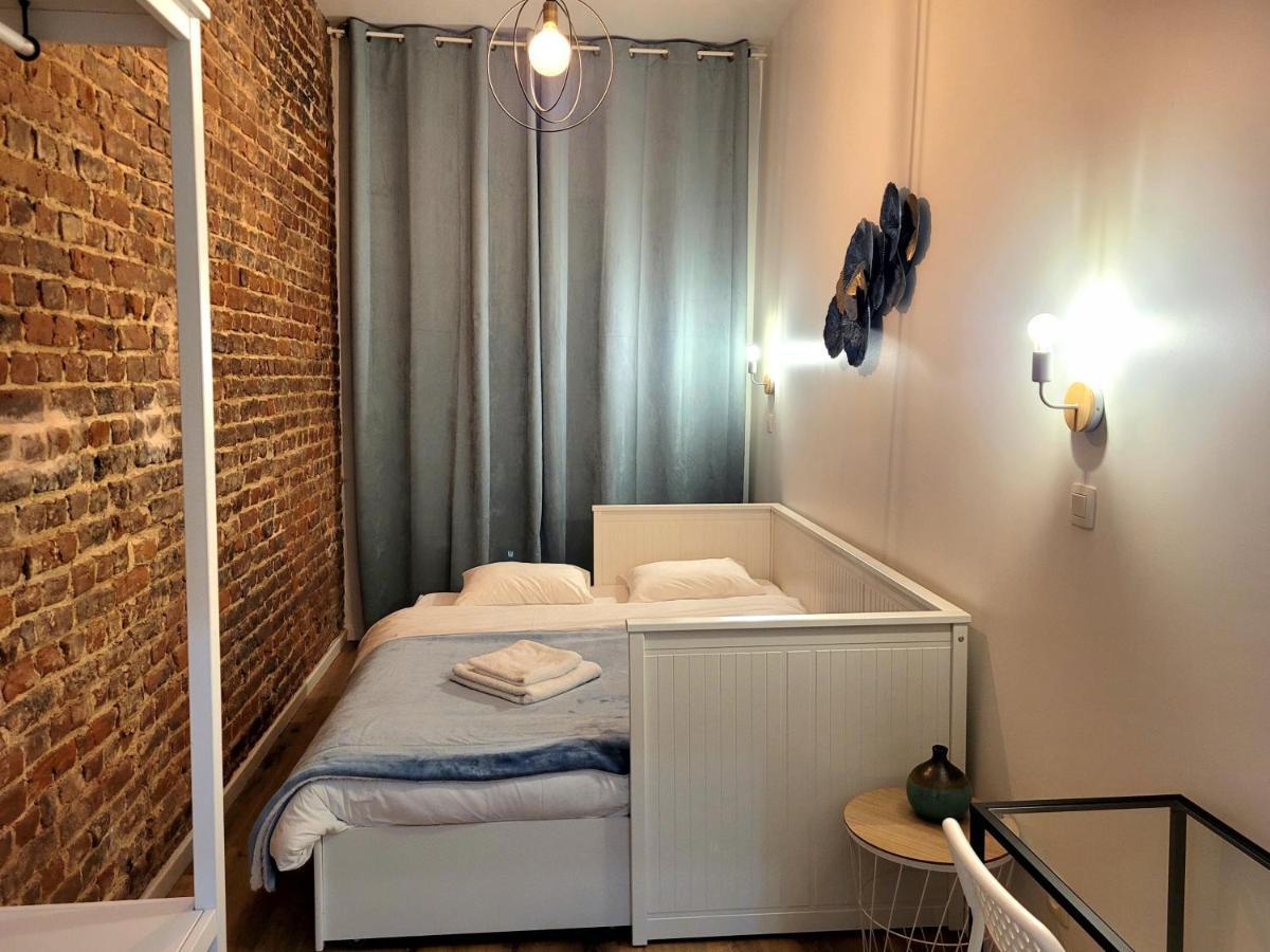 Brand New Camelia Room With Private Bathroom Брюссель Экстерьер фото